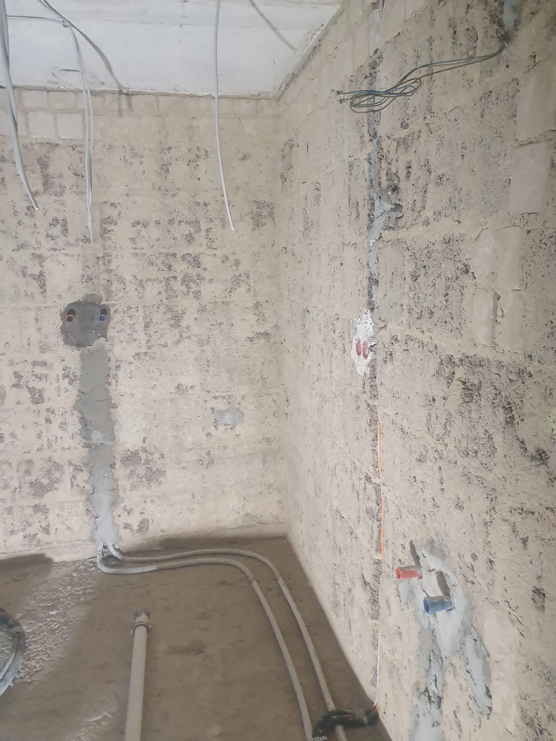 Bauunternehmung Gehlen - Sanierung, Fassade & Innenausbau - Trockenbau & Innenputz