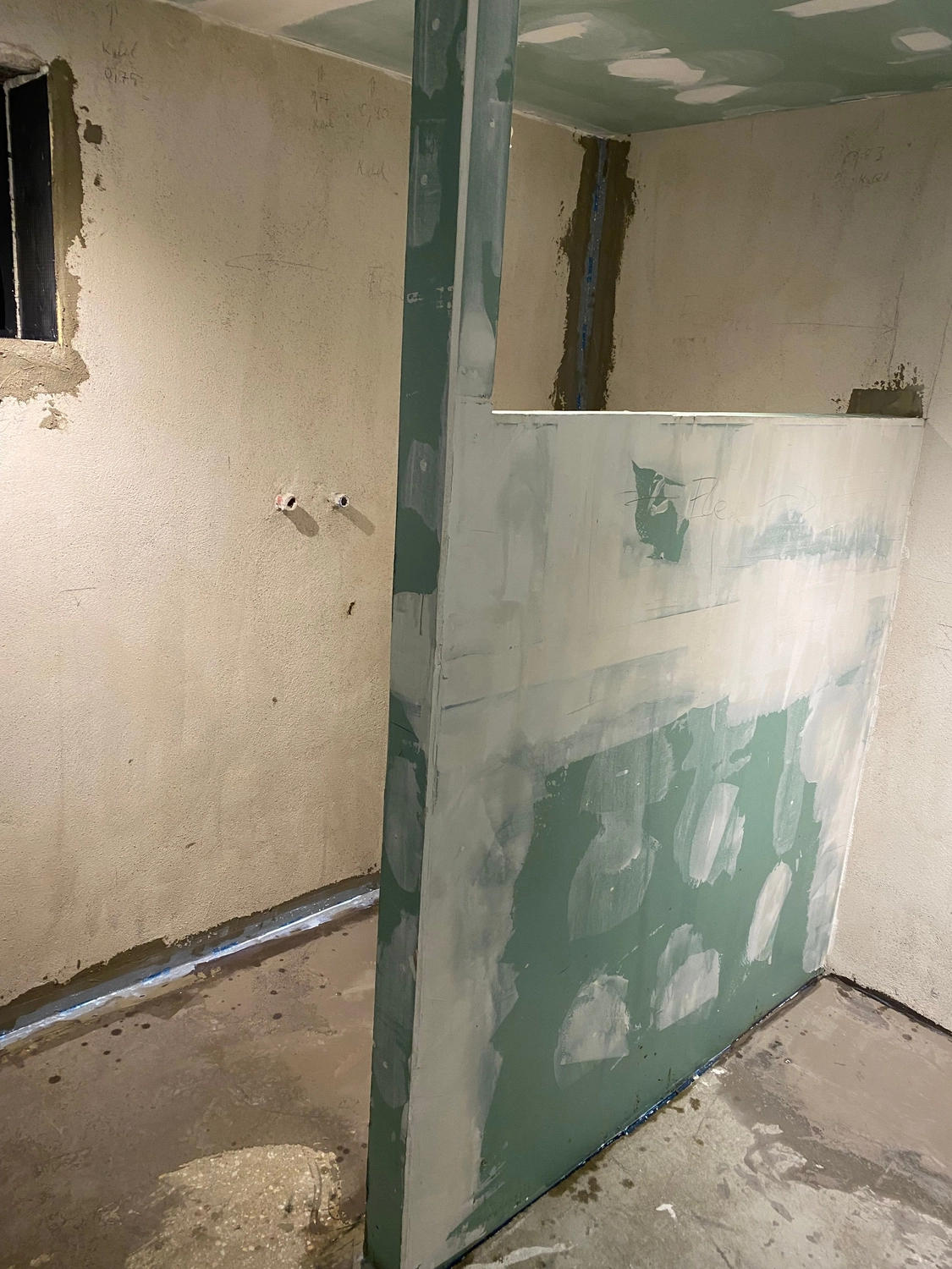 Bauunternehmung Gehlen - Sanierung, Fassade & Innenausbau - Trockenbau & Innenputz