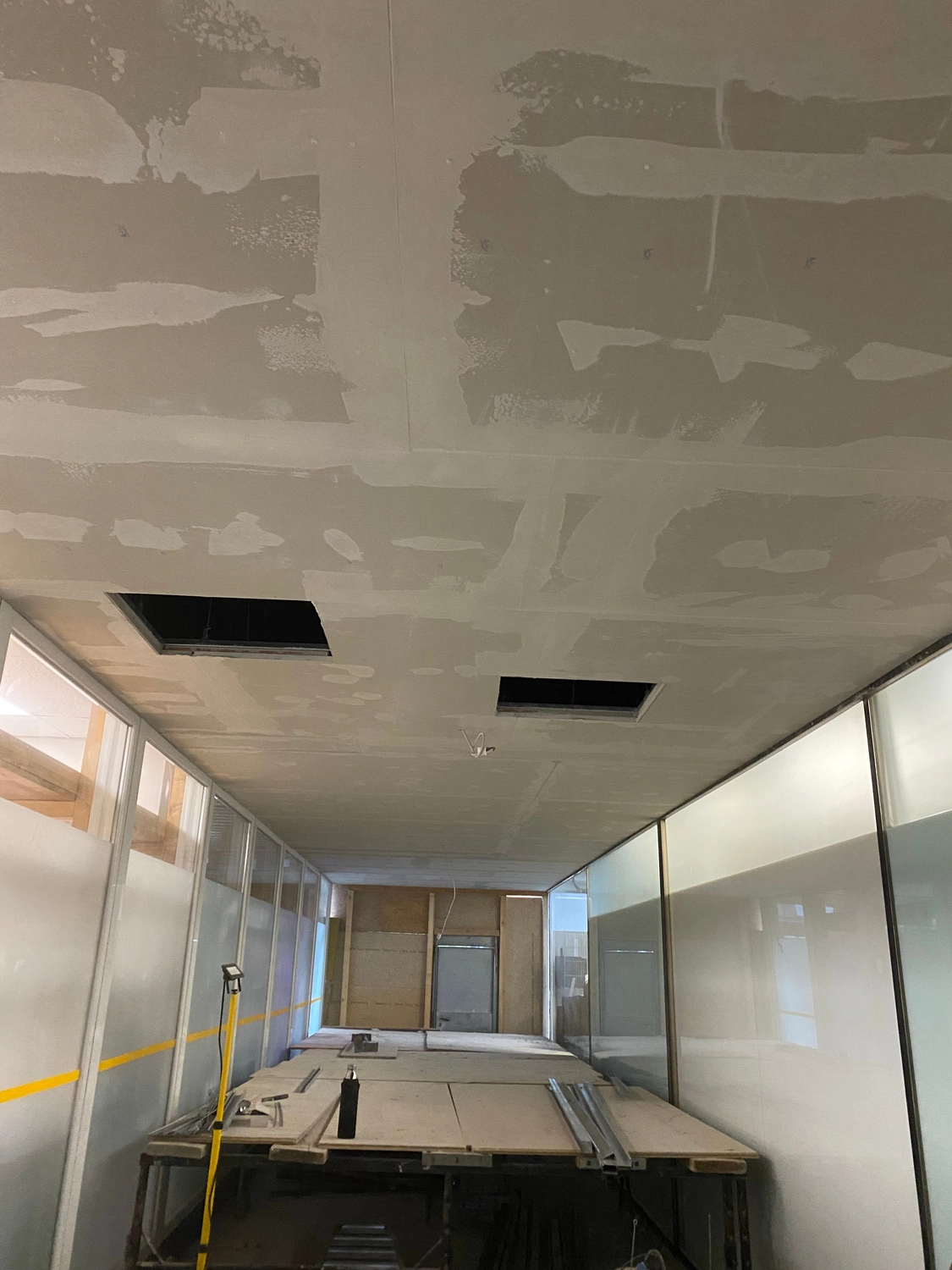 Bauunternehmung Gehlen - Sanierung, Fassade & Innenausbau - Trockenbau & Innenputz