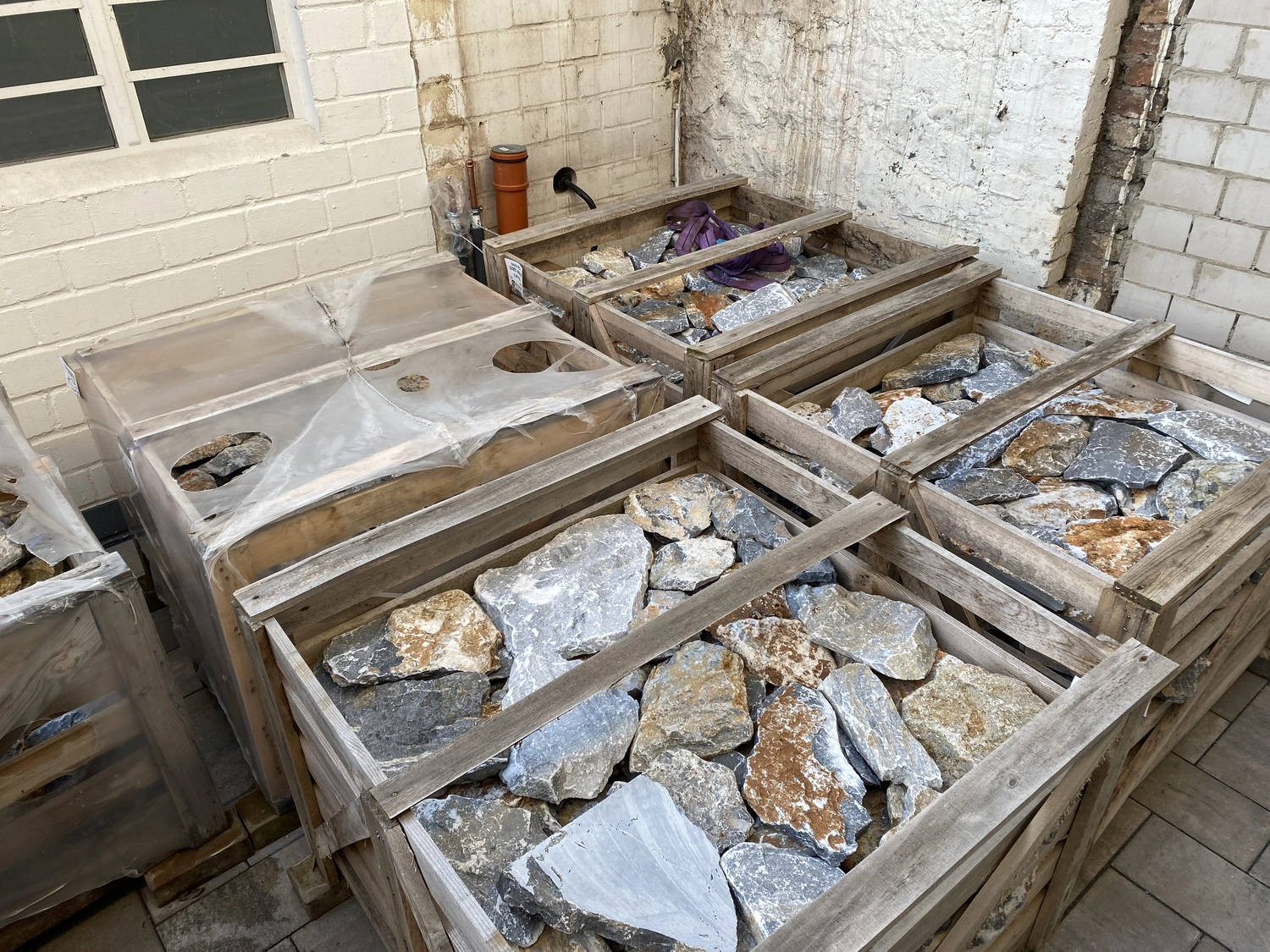 Bauunternehmung Gehlen - Sanierung, Fassade & Innenausbau - Exklusiver Bruchsteinlook für Ihre Fassade