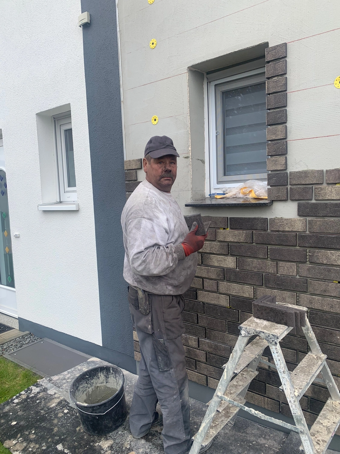 Bauunternehmung Gehlen - Sanierung, Fassade & Innenausbau - Mauersteine